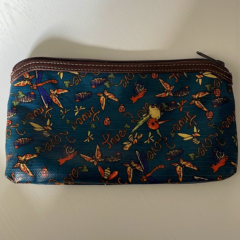 Cute amenities pouch